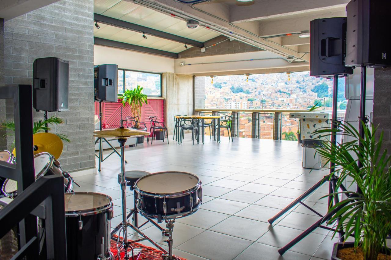 Inverso Cl 47 Coliving Medellín Eksteriør billede