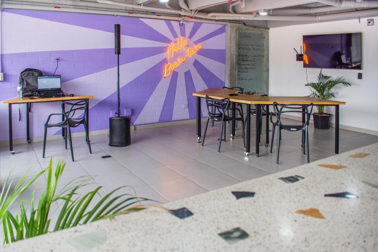Inverso Cl 47 Coliving Medellín Eksteriør billede